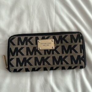 Michael Kors wallet